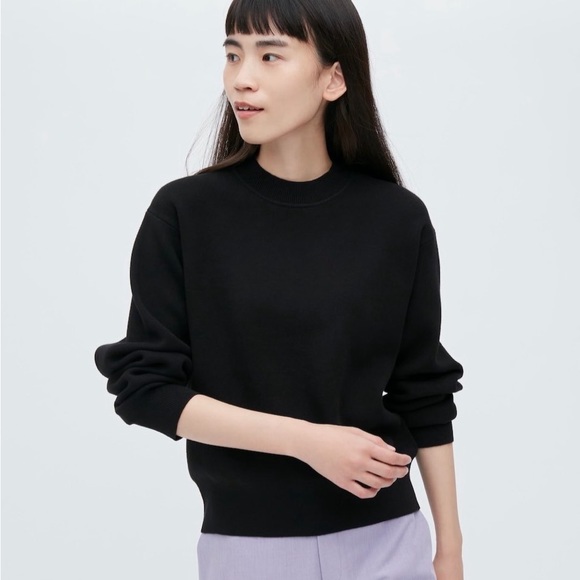 Uniqlo Sweaters - Uniqlo Black Cotton Knit Long Sleeve Crewneck Sweater